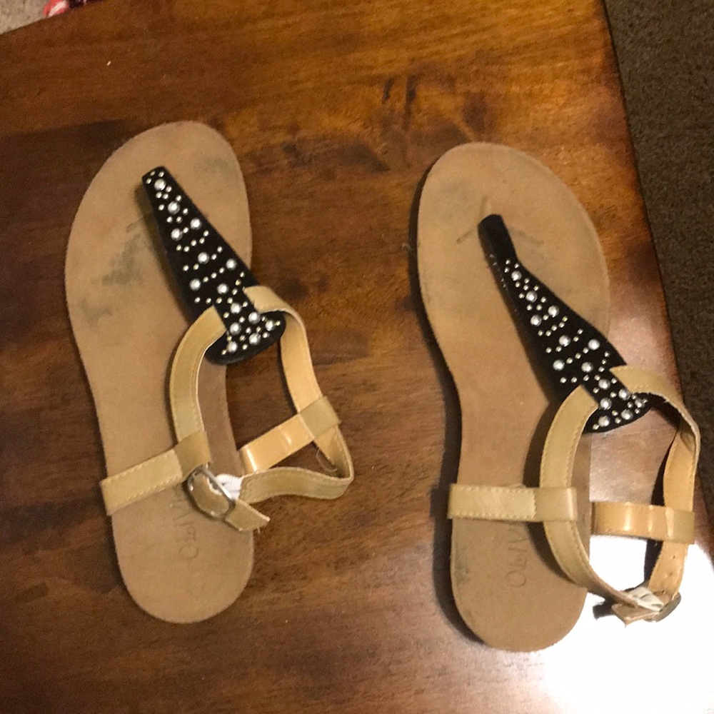 Olivia sandals